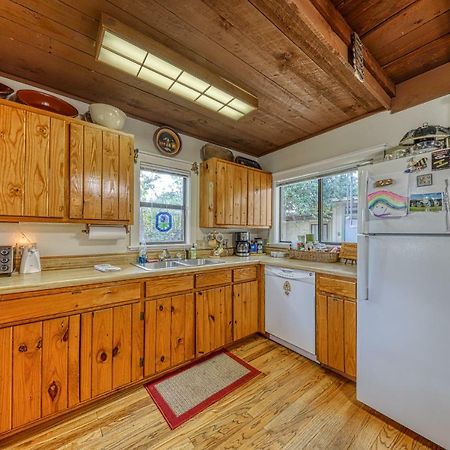 Bumblebee Lodge Ingram Экстерьер фото