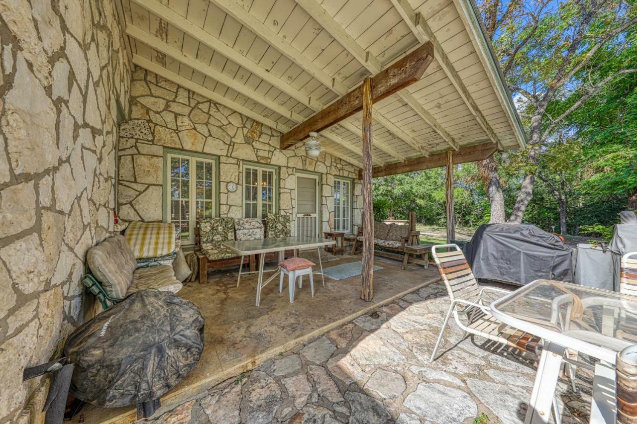 Bumblebee Lodge Ingram Экстерьер фото
